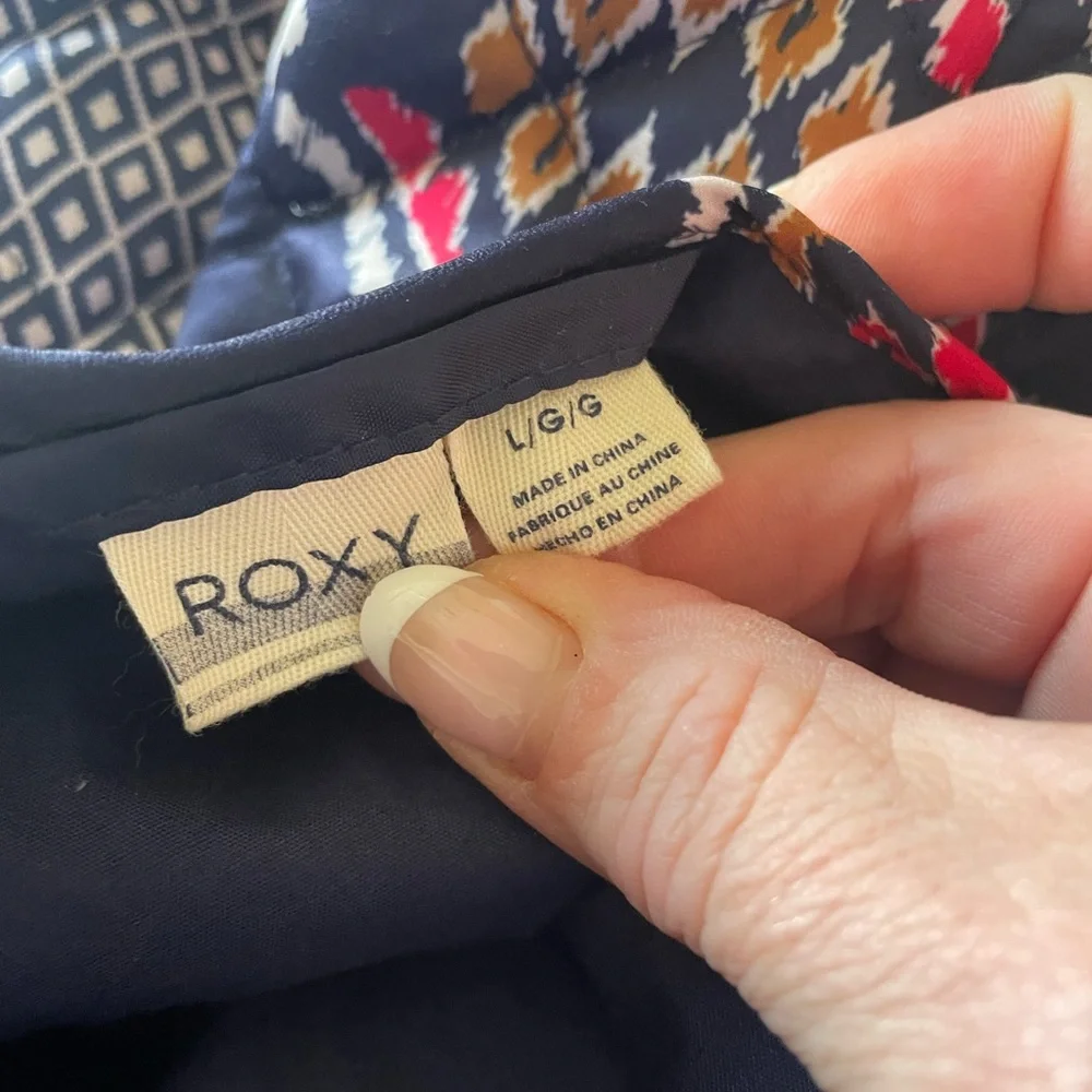 Women’s Quilted Style Roxy Jacket ( Large ) - Picture 3 of 5